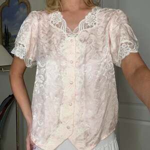 Vintage 80s Pink Floral Satin Lace Trim Button Front Blouse Size M